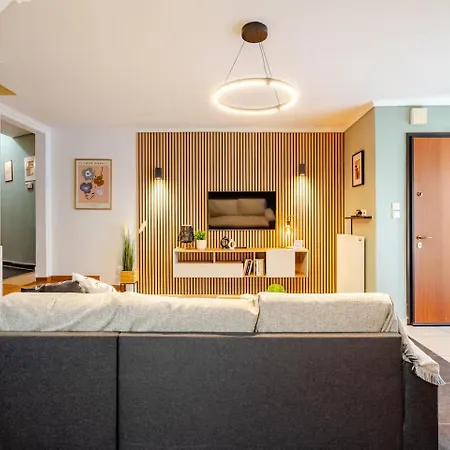 Fab Maisonette 100m2 - Private Courtyard - Jk 7towers -old Center *