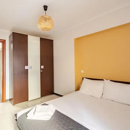Fab Maisonette 100m2 - Private Courtyard - Jk 7towers -old Center * Thessaloníki