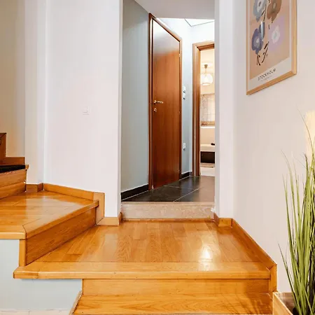 Fab Maisonette 100m2 - Private Courtyard - Jk 7towers -old Center Lejlighed *