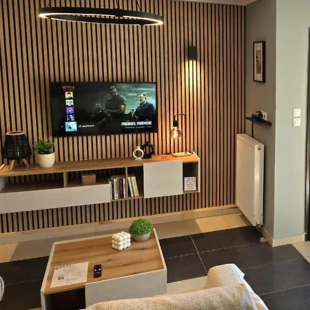 Appartement Fab Maisonette 100m2 - Private Courtyard - Jk 7towers -old Center Thessalonique