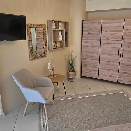 Fab Maisonette 100m2 - Private Courtyard - Jk 7towers -old Center * Thessaloníki