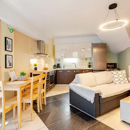 Fab Maisonette 100m2 - Private Courtyard - Jk 7towers -old Center Thessaloniki