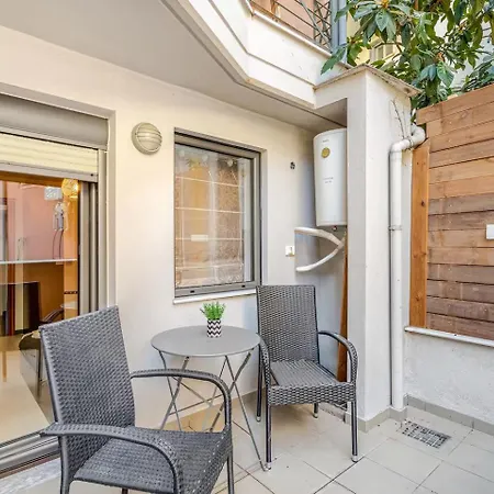 Apartment Fab Maisonette 100m2 - Private Courtyard - Jk 7towers -old Center Thessaloniki